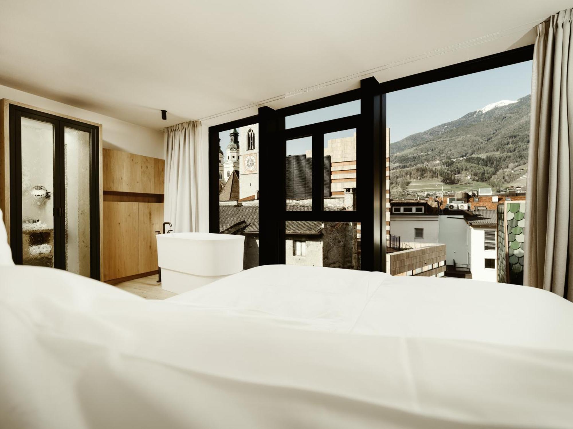 Adler Historic Guesthouse Bressanone Esterno foto